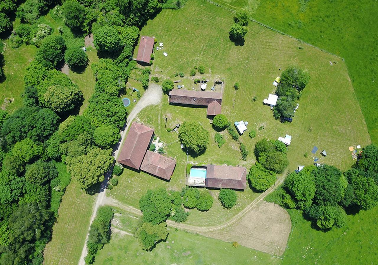 La Rhue Gîtes - Jacuzzi Jumilhac-le-Grand Exterior foto